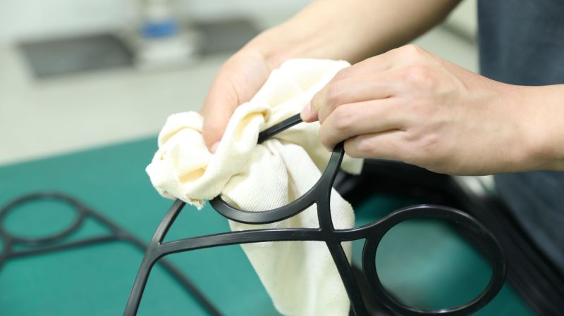 Dịch vụ vệ sinh bộ trao đổi nhiệt dạng tấm tại nh&agrave; m&aacute;y dược B&igrave;nh Dương